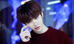 谁最先爆料蔡徐坤的视频,揭秘背后真相